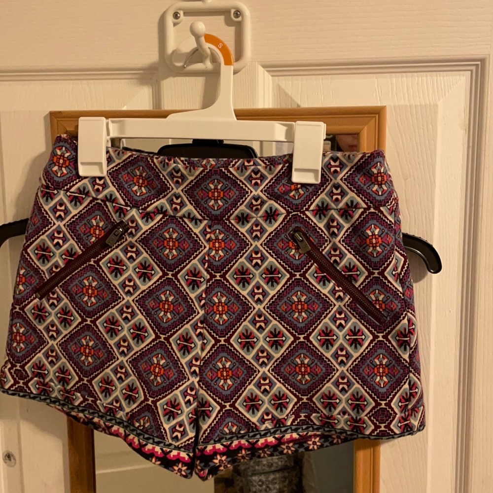 Hollister size small super comfy patterned shorts